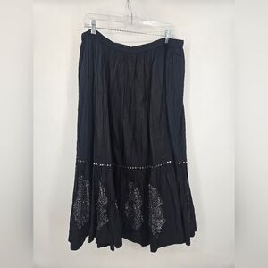 Avenue Black Full Broom Skirt with Silver Metallic Accents 14/16 (6505)